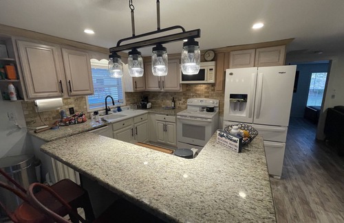 Alexander City House | {Sweet Home Oakachoy} lake-front on Lake Martin
