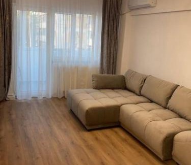 Pitesti Apartment | Sweet home
