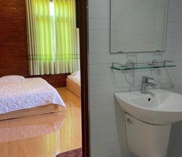 Nam Cat Tien Hotel | Sweet Home