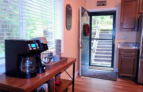 Cullowhee House | Sweet Lakehouse Dreams - Family Home w/Dock on Lake Glenville!