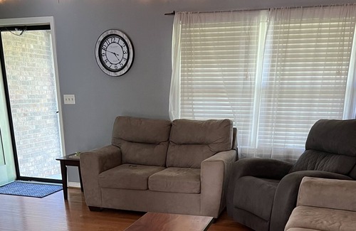 Manchester House | Sweet little house perfect for a family or small group