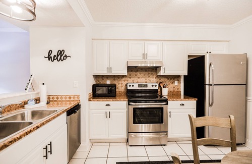 Butler Beach House | Sweet little retreat within a few minutes walk to the beach!