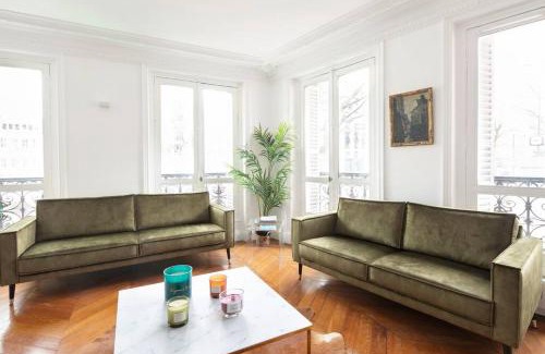 Chaillot Apartment | Sweet Luxury Home Arc the Triomphe near Champs Elysées and Palais des Congrès 8 ppl