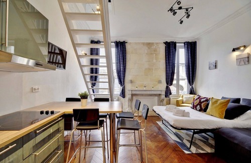 Hotel de Ville - Quinconces Apartment | Sweet Melody - Beau Duplex - Quartier Saint Pierre