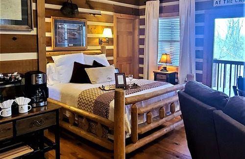 Cleveland Cabin | Sweet Retreat Cabin- Perfectly Named!