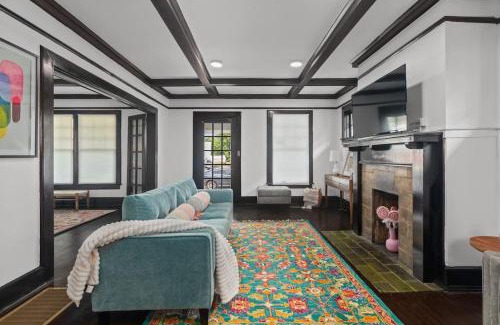 Frankfort House | Sweet Retreat