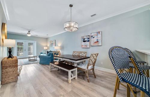 Sunset Pass House | Sweet Retreat