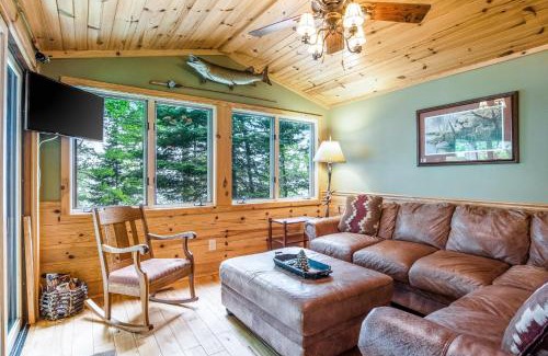 Lac du Flambeau House | Sweet Serenity