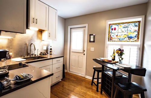 Downtown House | Sweet Suite - Close to Downtown!