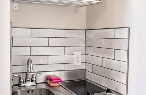 Hampton Hotel | Sweet third floor oceanfront w/kitchenette!
