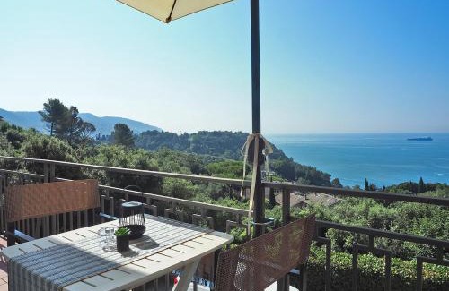 San Terenzo Apartment | Sweet View Blue Of Patty 1