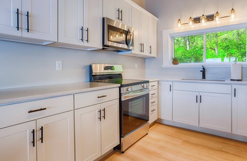 Seneca Falls Cottage | Sweet Water: Spectacular View!
