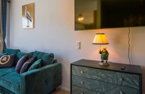 Dachau District Apartment | Sweethome Luxus PUR Business Apartment
