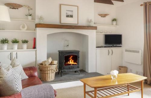 Biggar House | Sweetpea Cottage