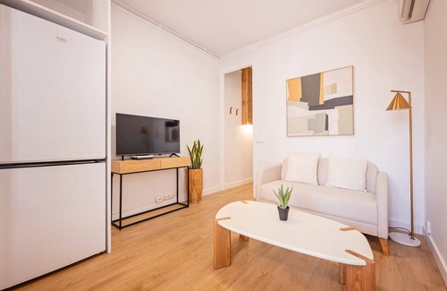 La Sagrada Familia Apartment | Sweett | Rosemarine II