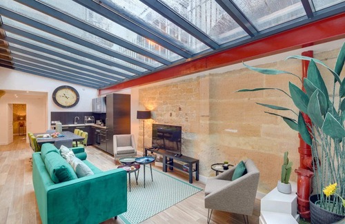 Quartier du Mail Apartment | Sweett | Sentier II - Four Bedroom Apartment, Sleeps 9