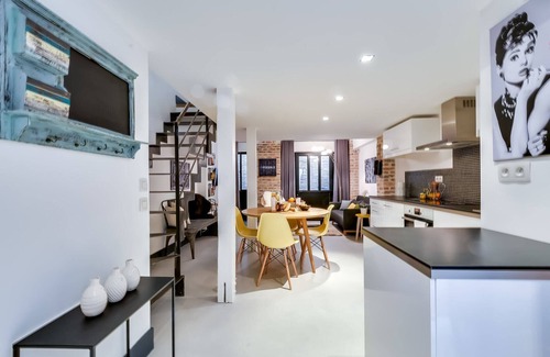 Montmartre Apartment | Sweett | Tardieu I - Two Bedroom Apartment, Sleeps 6