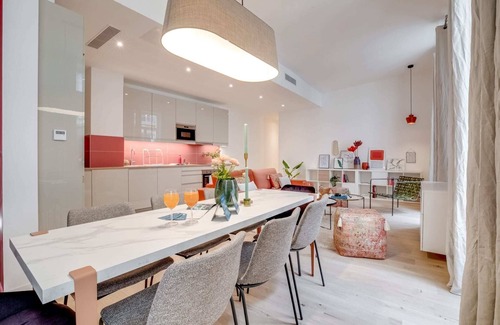 Enfants-Rouges Apartment | Sweett | Turenne I - Three Bedroom Apartment, Sleeps 6
