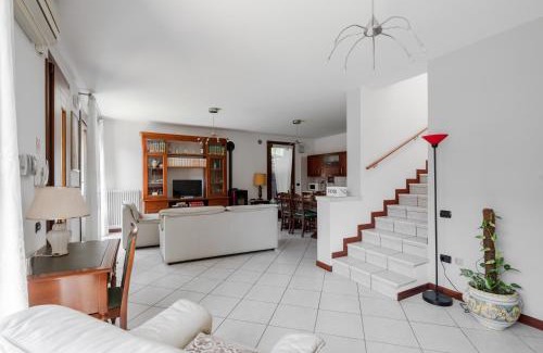 Abano Terme Apartment | Sweety Kalimera House with Private Parking&Garden!