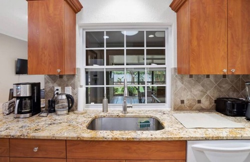 South Gate Ridge House | Swift Retreat in the heart of Sarasota!