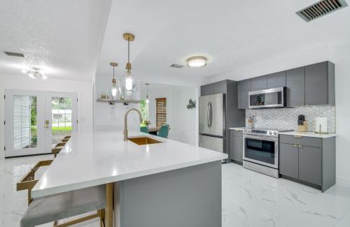 Crystal River House | Swim and Hike Crystal River Retreat with Yard!