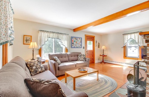 Ludlow House | Swim, Ski and Sip Lakefront Retreat in Plymouth