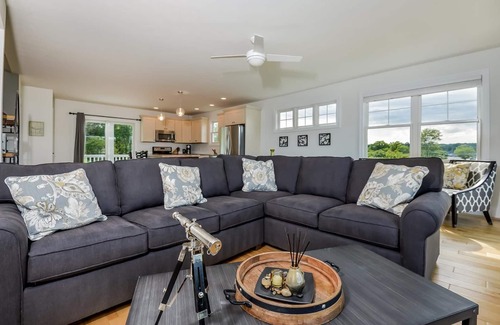 Douglas Condo | Swing Bridge Condo - Unit 40