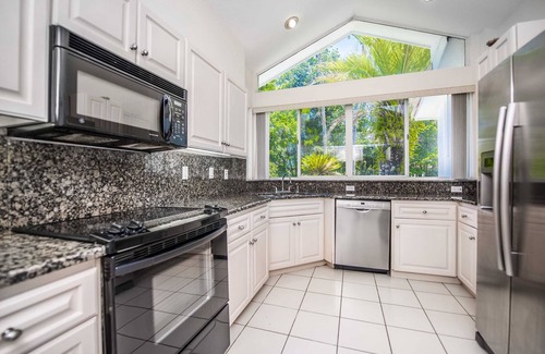 Clermont House | SWISS 23 - Lake Stephanie