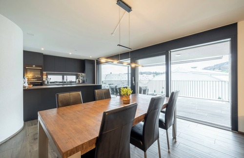 Menziken Apartment | Swiss Living - High-Tech Kitchen, 1G WiFi, Balcony