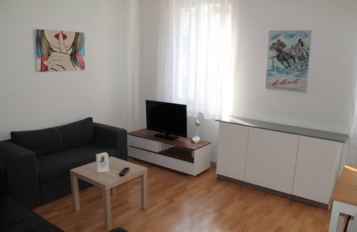 Breite House | Swiss Star Eptingerstrasse