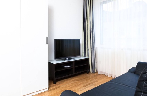 Gewerbeschule House | Swiss Star Longstreet