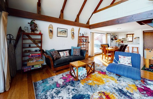 Stratton and Bromley Ski Areas Ski Chalet | Swiss-Style A-Frame with WiFi, Wood-Burning Fireplace - Close to Slopes