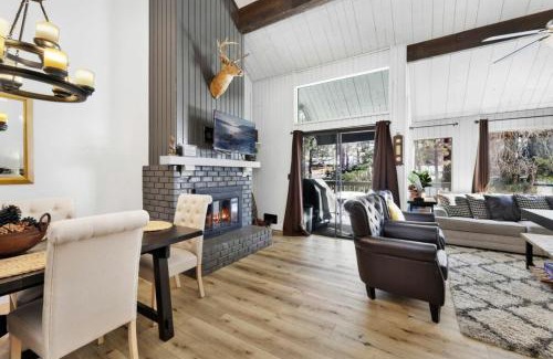 Big Bear Lake House | Switzerland Slopes #2125 by Big Bear Vacations