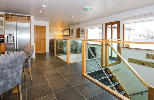 Rhosneigr House | SWYN LLYR, pet friendly, luxury holiday cottage in Rhosneigr