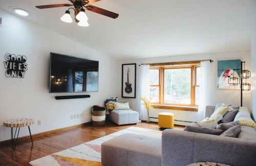 Stowe Area House | Sylvan Rhapsody- Stowe Village classic