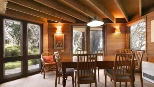 Dinner Plain House | Symbar