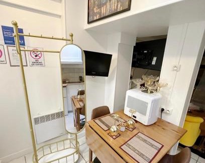 Montmartre Apartment | Sympathy Studio For 2 Near The Sacre Coeur