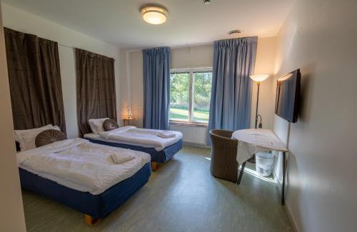 Skinnskatteberg Municipality Hotel | Systemairhallen Bed&Breakfast