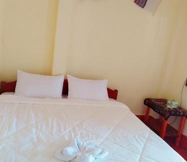 Nong Khiaw House | Sythane Guesthouse