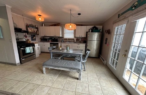 Alanson House | T&J Cozy Cottage on Crooked River - Enjoy a family or romantic getaway