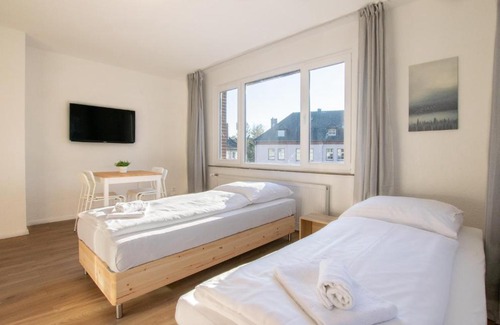 Krefeld Apartment | T&K Apartments - Studio Apartments - 22 min MESSE DUS & Airport DUS