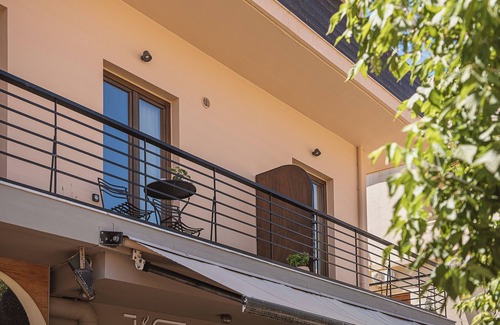 Old Town Apartment | T Suite -Luxury Retreat in the Heart of Chania Old Town