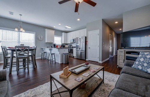 Tuscaloosa House | T-Town Cottage - Book for Football season!
