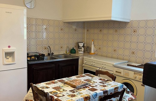 Saint-Jean-Pla-de-Corts Apartment | T2 apartment in country house