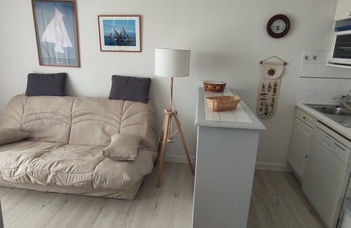 Saint-Hilaire-de-Riez Apartment | T2 apartment facing the ocean - Esplanade St Jean de Monts