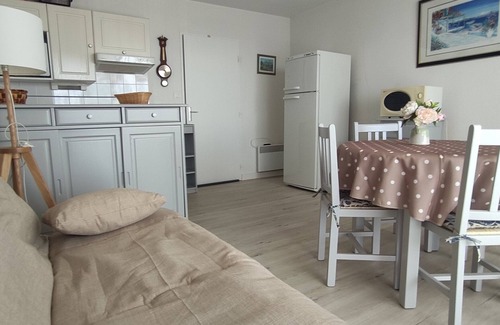 Saint-Hilaire-de-Riez Apartment | T2 apartment facing the ocean - Esplanade St Jean de Monts