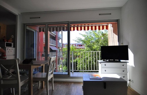 Arcachon Apartment | T2 bis classified * of 45m2, quiet, near train station, market and beaches, prkg, wifi