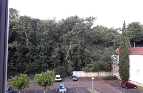 Arcachon Apartment | T2 bis classified * of 45m2, quiet, near train station, market and beaches, prkg, wifi