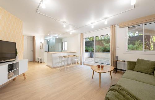 Patte d'Oie Apartment | T2 Calme absolu - Coeur Toulouse - Saint Cyprien - climatisation - Terrasse arborée