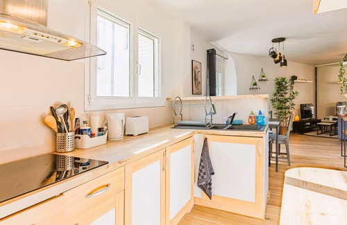 Beziers City Centre Apartment | ★ T2 Cathedral & Torre Ventosa ★ Centre ★ Clim ★ Wifi ★ Parking on request